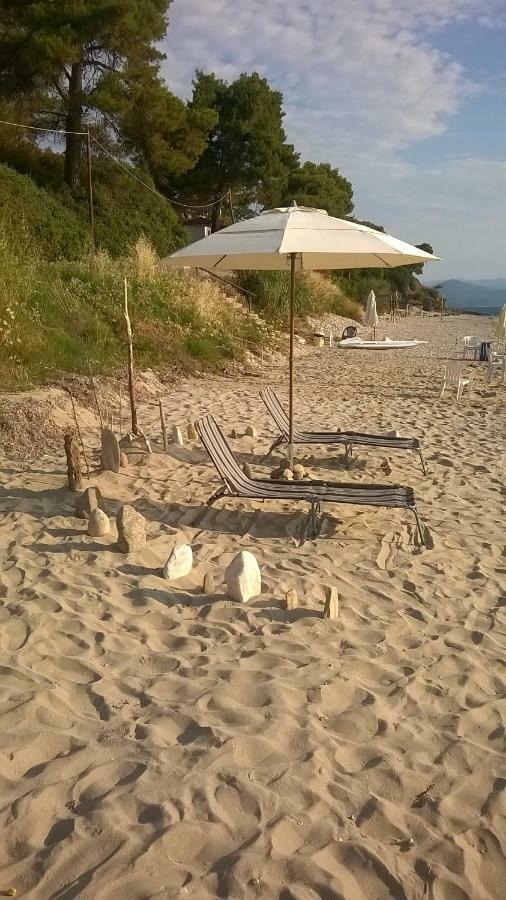 Sangue Blu Beachfront Villa Apartment Áyios Nikólaos Ngoại thất bức ảnh
