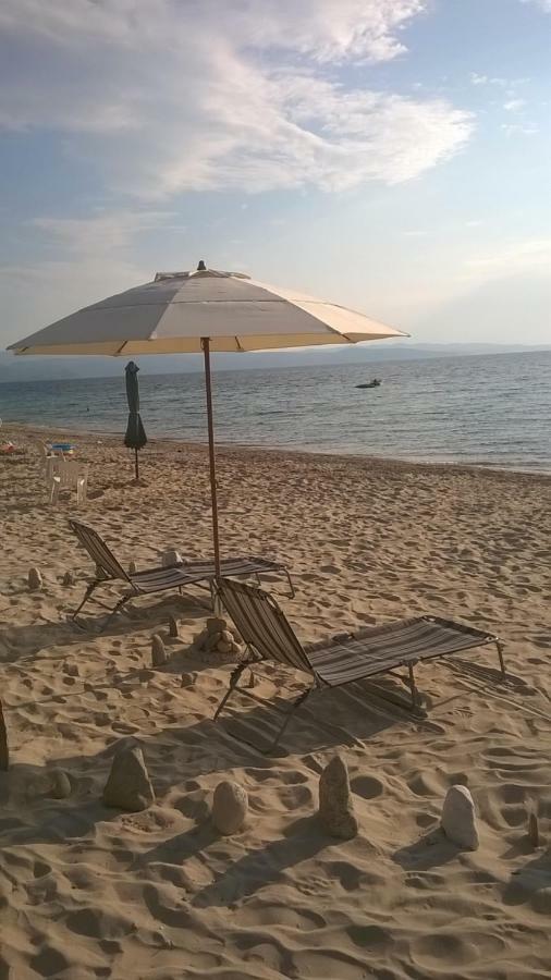 Sangue Blu Beachfront Villa Apartment Áyios Nikólaos Ngoại thất bức ảnh